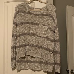 Long sleeve gray stripped sweater